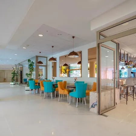 Hotel Blaumar 4*